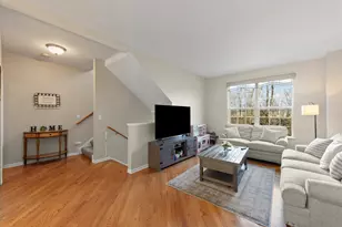 1418 S Fairfield Ave, Lombard, IL 60148 - Photo 2