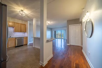 77 N Wolf Road #406, Northlake, IL 60164 - Photo 2