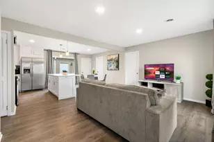 622 Murphy Dr, Romeoville, IL 60446 - Photo 4