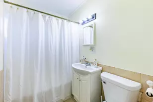 309 Blackhawk Dr, Park Forest, IL 60466 - Photo 10