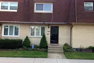 215 E 90th Pl, Chicago, IL 60619 - Photo 1