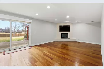 2126 E Waverly Lane, Arlington Heights, IL 60004 - Photo 22