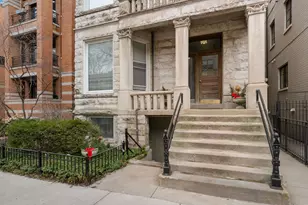 643 W Melrose St, Chicago, IL 60657 - Photo 2