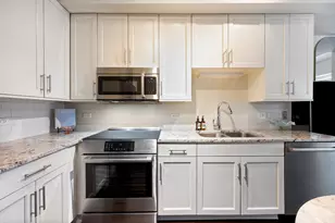 850 N Lake Shore Dr, Chicago, IL 60611 - Photo 14