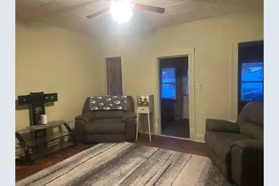 307 E Parker Street, Pinckneyville, IL 62274 - Photo 4