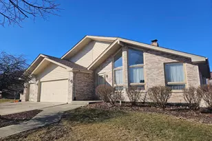 19518 Ridgemont Dr, Tinley Park, IL 60487 - Photo 1