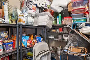 730 N Briar Hill Ln, Addison, IL 60101 - Photo 10