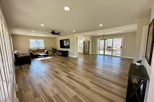 40210 N Lakeview Ave, Antioch, IL 60002 - Photo 2