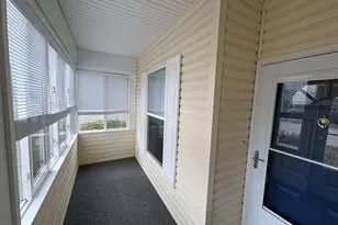 272 Rodeo Dr, Grayslake, IL 60030 - Photo 2