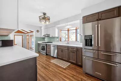 720 E Harrison Avenue, Wheaton, IL 60187 - Photo 6
