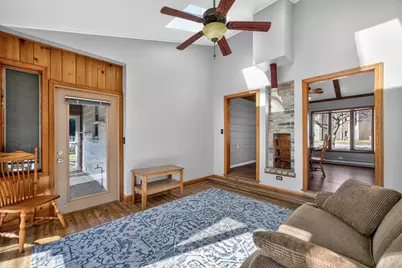 720 E Harrison Avenue, Wheaton, IL 60187 - Photo 16