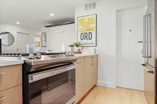 3430 N Lake Shore Dr, Chicago, IL 60657 - Photo 16