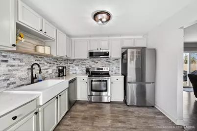 3728 Pebble Creek, McHenry, IL 60050 - Photo 6