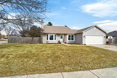 3728 Pebble Creek, McHenry, IL 60050 - Photo 2