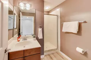 3942 N Kolmar Ave, Chicago, IL 60641 - Photo 30