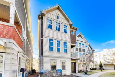 3942 N Kolmar Avenue, Chicago, IL 60641 - Photo 2