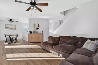 811 Mission Boulevard, Joliet, IL 60436 - Photo 6