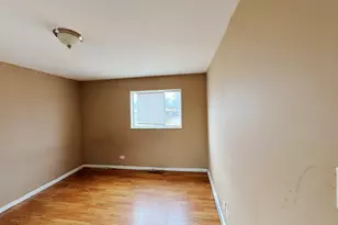 331 Gentry St, Park Forest, IL 60466 - Photo 10