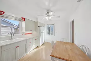 16W614 Third Ave, Bensenville, IL 60106 - Photo 6