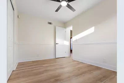 215 Apple Hill Lane, Streamwood, IL 60107 - Photo 14