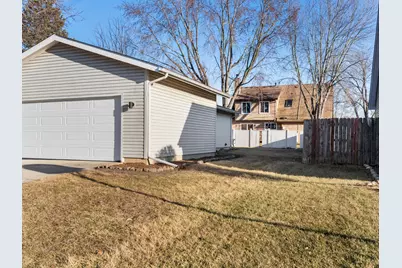 215 Apple Hill Lane, Streamwood, IL 60107 - Photo 2