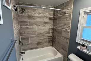 607 Park Ave, Belvidere, IL 61008 - Photo 4