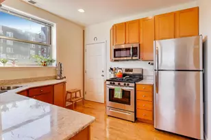 1524 W Fargo Ave, Chicago, IL 60626 - Photo 10