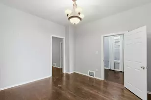 4140 N Western Ave, Chicago, IL 60618 - Photo 12