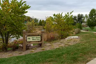 1721 Harcourt Dr, Woodridge, IL 60517 - Photo 40