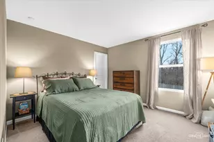 1721 Harcourt Dr, Woodridge, IL 60517 - Photo 20