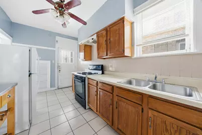 8019 S Rhodes Avenue, Chicago, IL 60619 - Photo 22