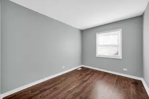 911 E 76th St, Chicago, IL 60619 - Photo 10