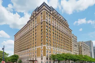 3500 N Lake Shore Dr, Chicago, IL 60657 - Photo 2