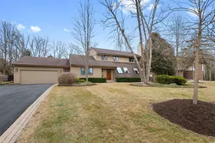 1071 Mt Vernon Ave, Lake Forest, IL 60045 - Photo 1