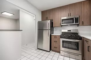 700 Wellington Ave, Elk Grove Village, IL 60007 - Photo 6