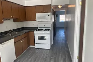 9245 Irving Park Rd, Schiller Park, IL 60176 - Photo 2