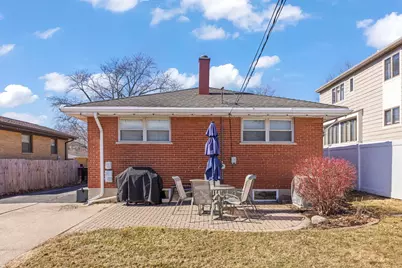 245 N Lombard Avenue, Lombard, IL 60148 - Photo 2