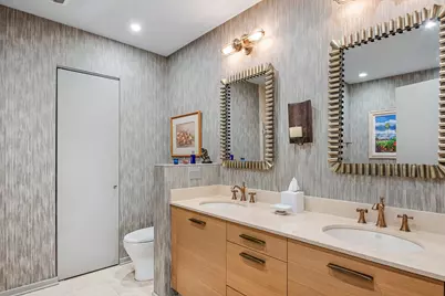 500 W Superior Street #1513, Chicago, IL 60654 - Photo 16