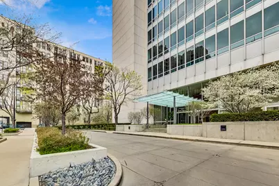 500 W Superior Street #1513, Chicago, IL 60654 - Photo 2