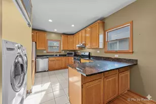 31 W Harrison Rd, Lombard, IL 60148 - Photo 4