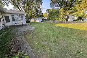 423 Harmony Dr, North Aurora, IL 60542 - Photo 20