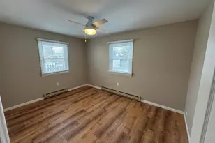 423 Harmony Dr, North Aurora, IL 60542 - Photo 10