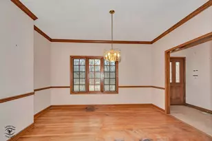 910 Oldfield Rd, Downers Grove, IL 60516 - Photo 4