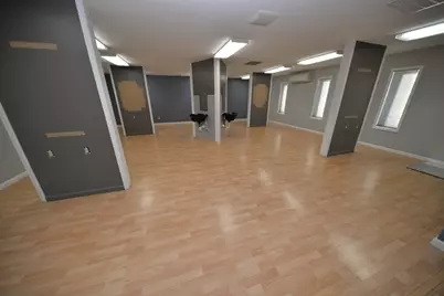 16275 N Illinois 37 Highway, Mt Vernon, IL 62864 - Photo 6