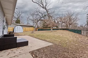 1105 Somerset Mall, McHenry, IL 60050 - Photo 14