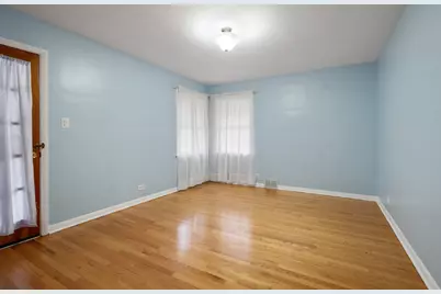 5840 N Kimball Avenue, Chicago, IL 60659 - Photo 10