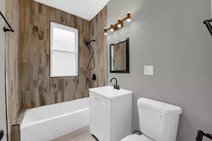 8011 S Dante Ave, Chicago, IL 60619 - Photo 14