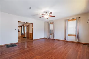 321 E 2nd St, El Paso, IL 61738 - Photo 6