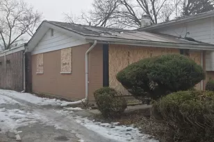 19011 Loretto Ln, Country Club Hills, IL 60478 - Photo 4