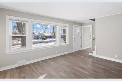 5604 S Madison Avenue, Countryside, IL 60525 - Photo 4